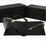 Inexpensive Stylish Metal Frame Polarized square Trending Clip on Sunglasses
