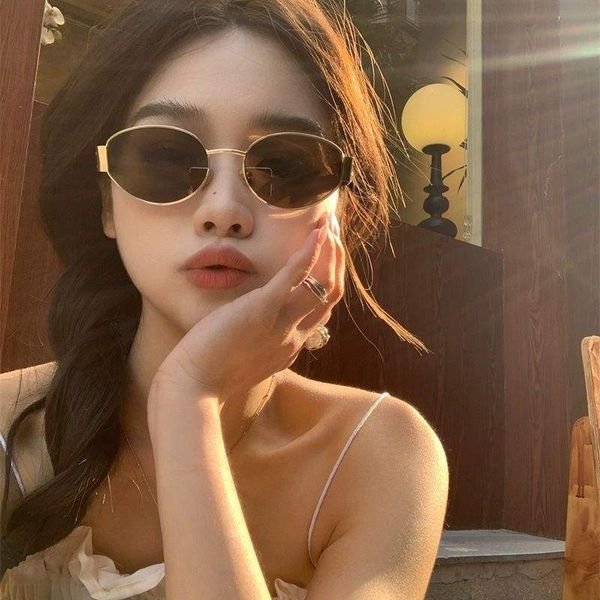 Round Frame Sunglasses Women's High-end Fashionable Glasses Women's Driving Anti-UV Photography Sunglasses Fashion Decoration
