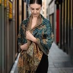 High Quality Jacquard Paisley Ethnic Styles Vintage Pashmina Long Scarf Glitter Double Sided Shawl Wrap with Tassels for Women